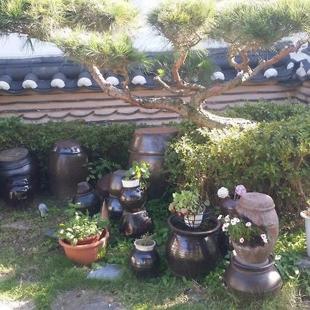 Yeonwoodang Guesthouse 全州市 エクステリア 写真