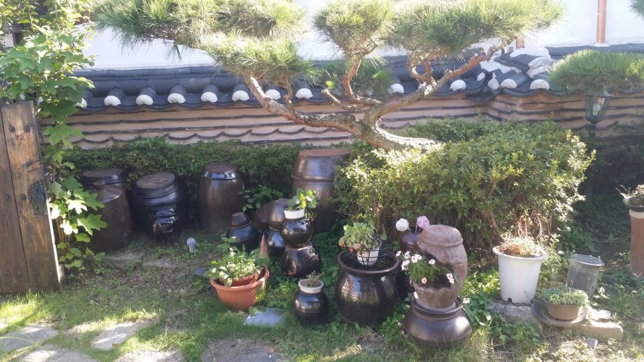 Yeonwoodang Guesthouse 全州市 エクステリア 写真